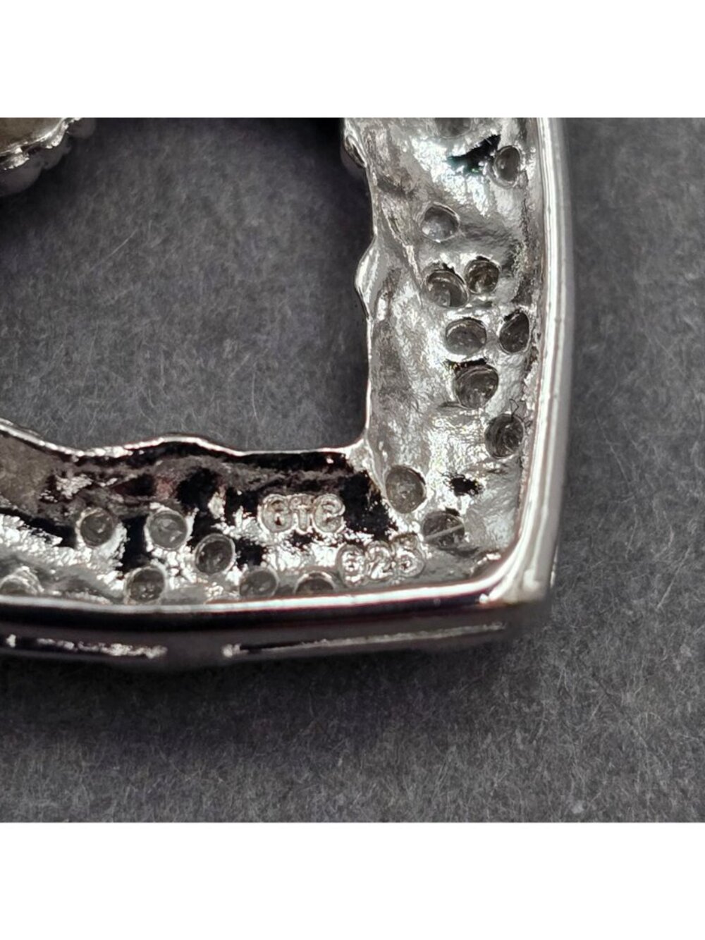 Sterling Silver Omega Chain Choker White Diamond Heart Pendant Necklace - Picture 6 of 16